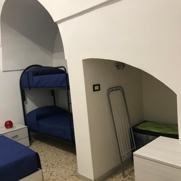 La dimora nel sottano alla strada - One-Bedroom House - 42