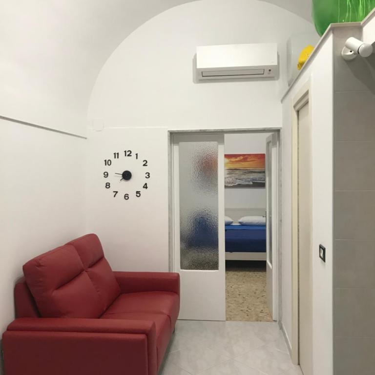 La dimora nel sottano alla strada - One-Bedroom House - 14