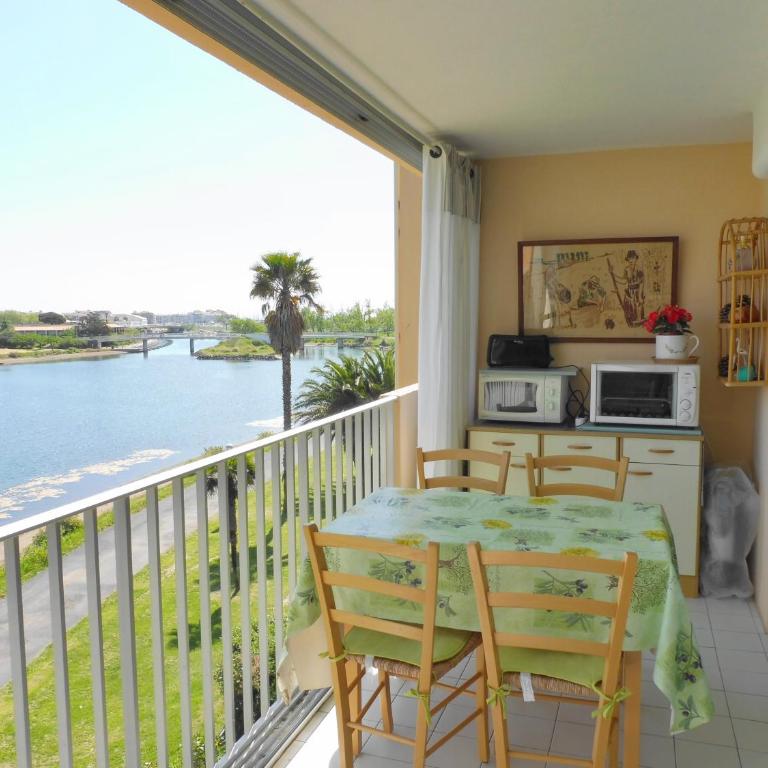 BAIE DES ANGES I Joli T2 cabine piscine proche plage Richelieu Cap d Agde - Appartamento con Vista Lago - 3