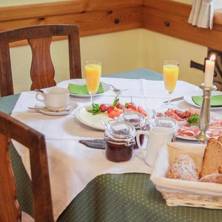 Schlossgut Gundersdorf Biobauernhofurlaub - Großes Doppelzimmer - 11