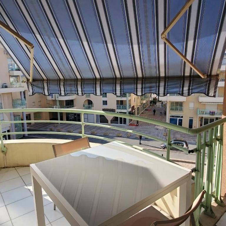 Port FREJUS T2 39m2 climatise Belle terrasse Balcon - Apartment mit Terrasse - 7