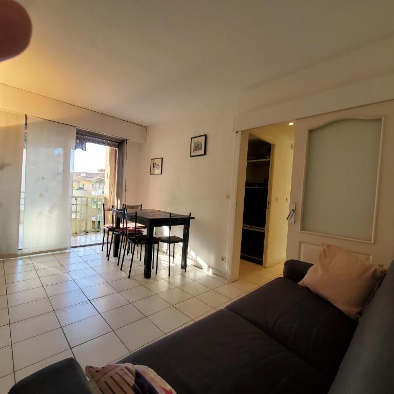 Port FREJUS T2 39m2 climatise Belle terrasse Balcon - Apartment mit Terrasse - 21