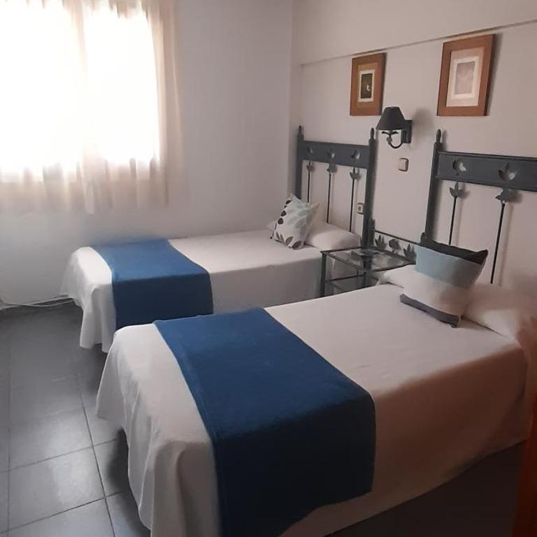 Hostal Casa Juan - Camera Doppia con Letti Singoli - 2