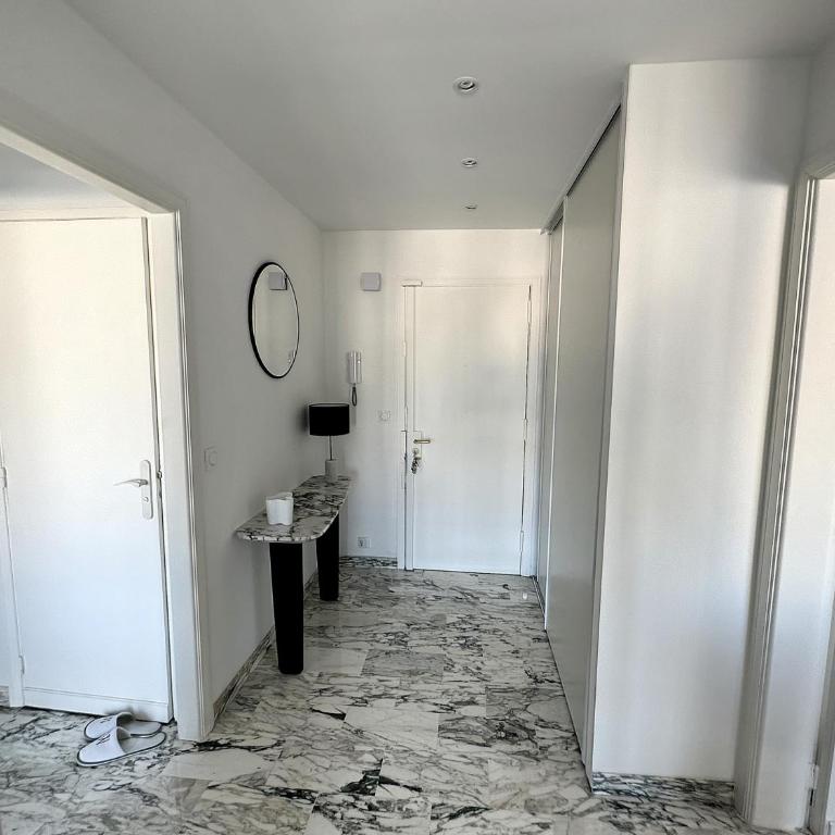 SUQ3 - Très beau 2 pièces avec terrasse - Appartement 1 Chambre - 4