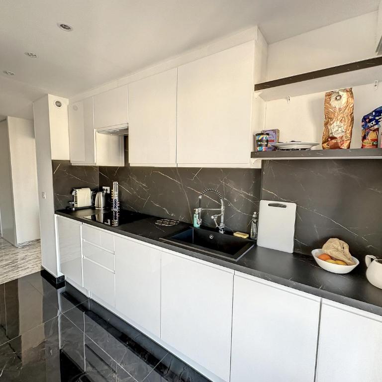 SUQ3 - Très beau 2 pièces avec terrasse - Appartement 1 Chambre - 5