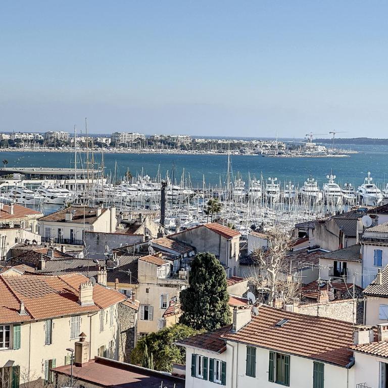 SUQ3 - Très beau 2 pièces avec terrasse - Appartement 1 Chambre - 7