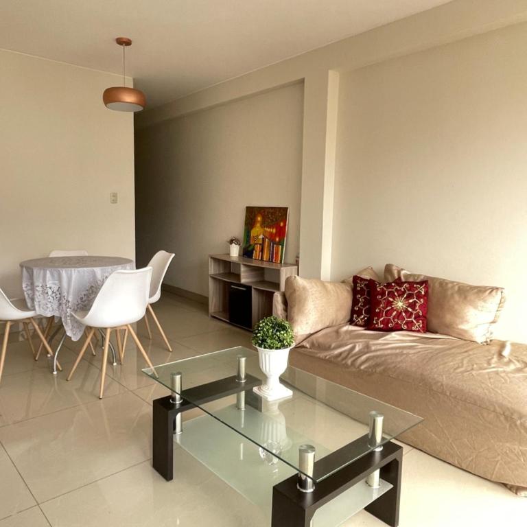 Hermoso departamento en pueblo libre cerca al aeropuerto - Three-Bedroom Apartment - 1