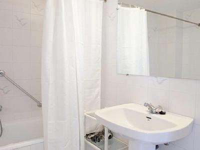Sunny Apartments - Apartamento de 3 dormitorios con vistas al mar - Emerencia Roig, 10 1º 2º - 11