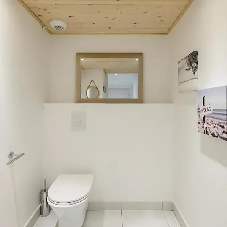 Rooftop pool, private garden, at the sand beach! - Three-Bedroom Apartment - 9