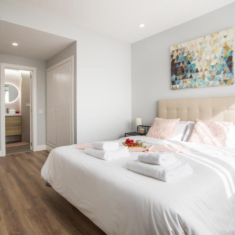 Tendency Apartments 5 - One-Bedroom Apartment with City View - 2