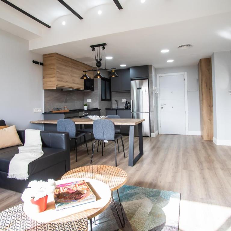 Tendency Apartments 5 - One-Bedroom Apartment with City View - 5