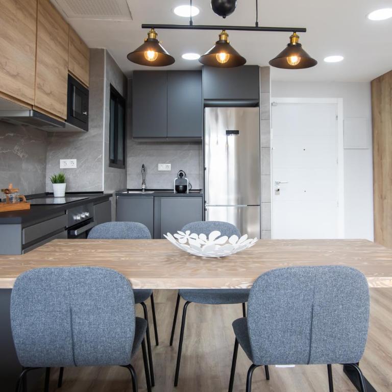 Tendency Apartments 5 - One-Bedroom Apartment with City View - 13