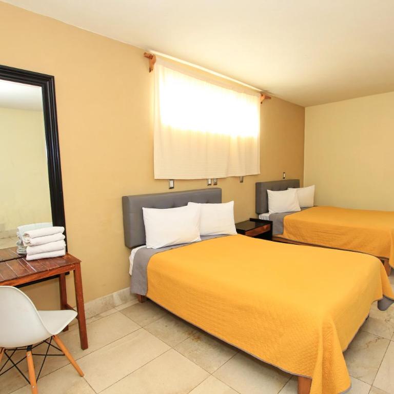 La Vista - Deluxe Double Room with Two Double Beds - 12