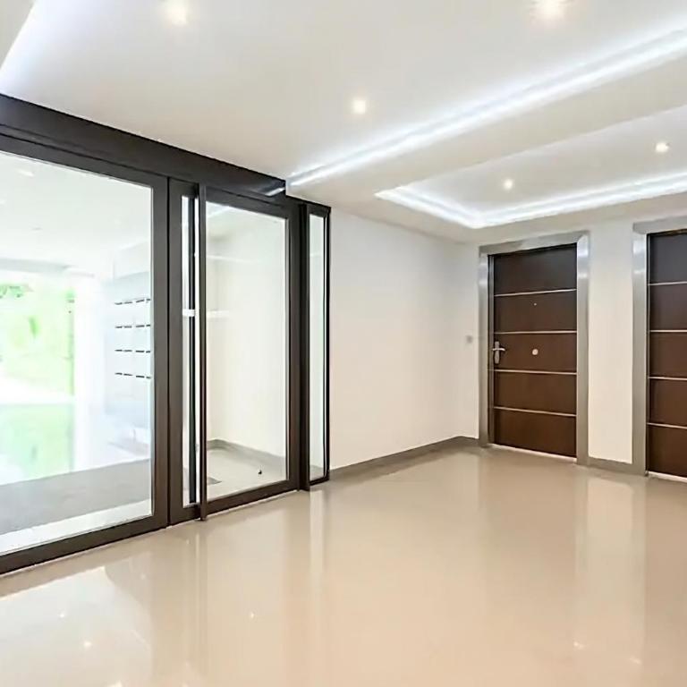 Rooftop pool, private garden, at the sand beach! - Three-Bedroom Apartment - 27