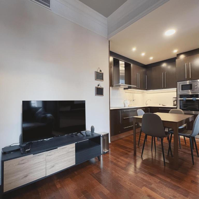 Stay U-nique Apartments Industria II - Three-Bedroom Apartment - 9