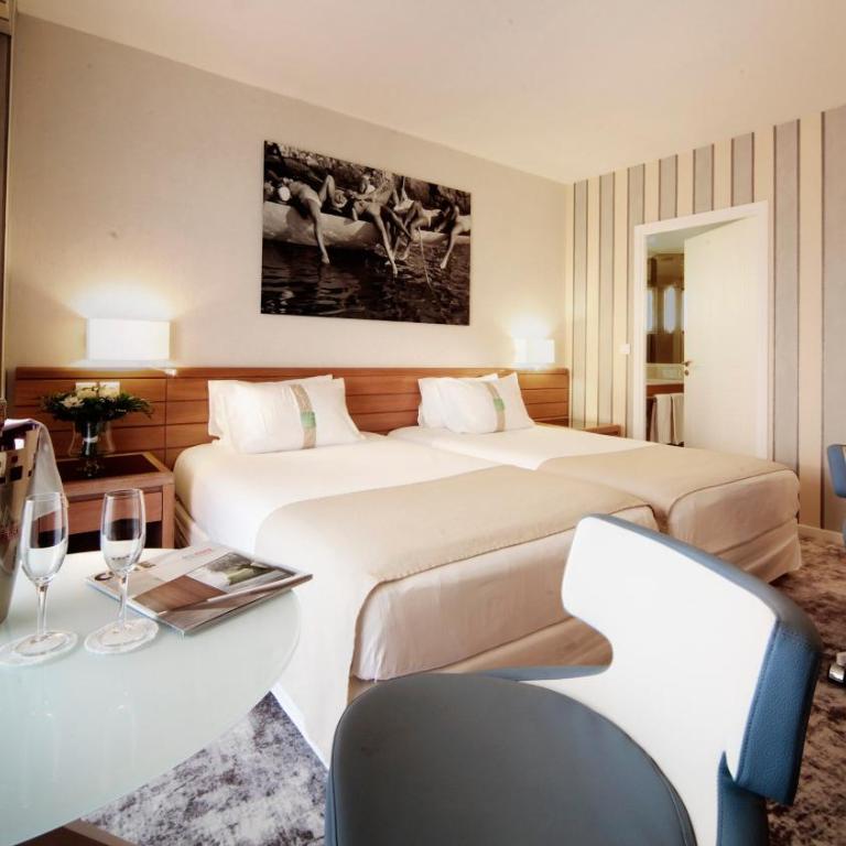 Holiday Inn Nice - Port St Laurent by IHG - Chambre Lits Jumeaux Standard avec Balcon - Vue sur Ville - 14