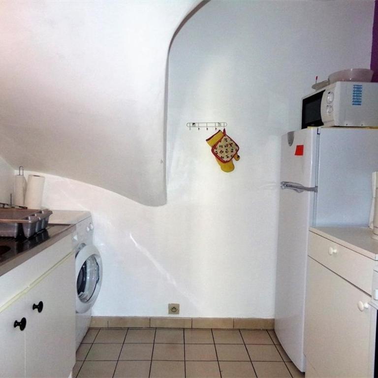 Appartement F2 avec Ascenseur, WIFI et Animaux Acceptés à Amélie-les-Bains - One-Bedroom Apartment - 5