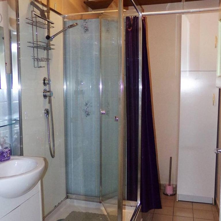Appartement F2 avec Ascenseur, WIFI et Animaux Acceptés à Amélie-les-Bains - One-Bedroom Apartment - 6
