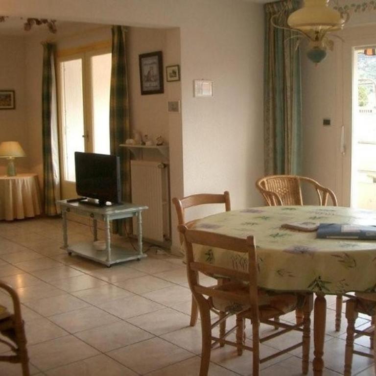 Charmant F2 avec Garage et Terrasse, 3 couchages, proche cures et centre-ville, Amélie-les-Bains - Appartamento con 1 Camera da Letto - 1