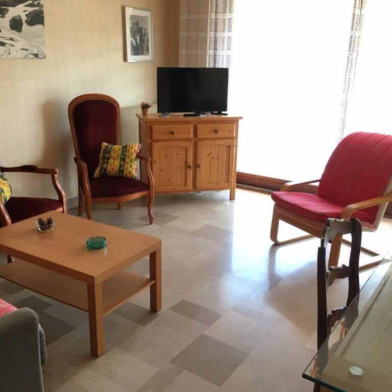 Appartement F2 avec Terrasse, Parking et WiFi, Animaux Acceptés, proche Amélie-les-Bains. - Appartement 1 Chambre - 1