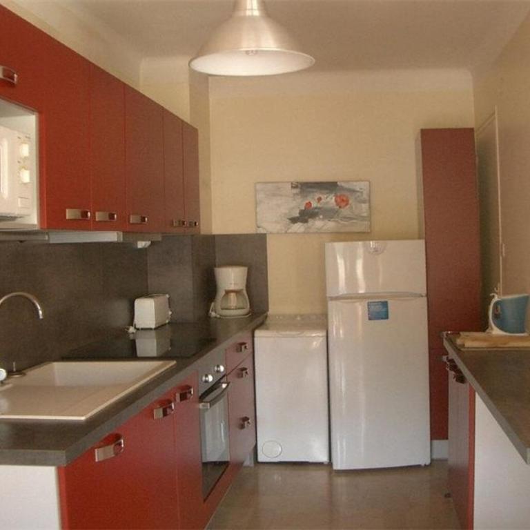 Appartement F2 avec Terrasse, Parking et WiFi, Animaux Acceptés, proche Amélie-les-Bains. - Appartement 1 Chambre - 4
