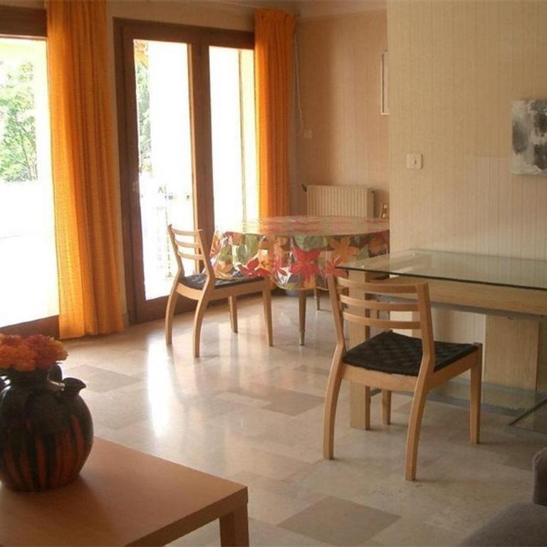 Appartement F2 avec Terrasse, Parking et WiFi, Animaux Acceptés, proche Amélie-les-Bains. - Appartement 1 Chambre - 6