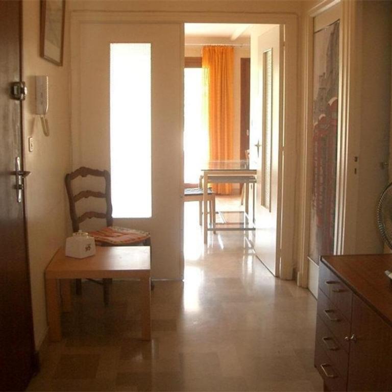 Appartement F2 avec Terrasse, Parking et WiFi, Animaux Acceptés, proche Amélie-les-Bains. - Appartement 1 Chambre - 7