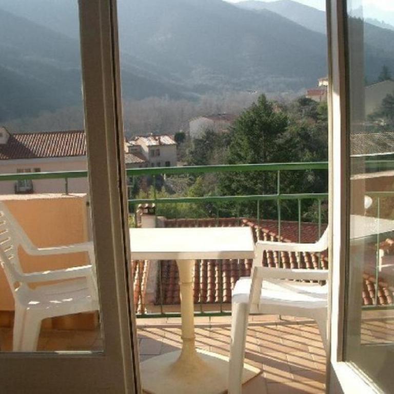 F1 avec loggia, WIFI et garage à Amélie-les-Bains - Studio - 6