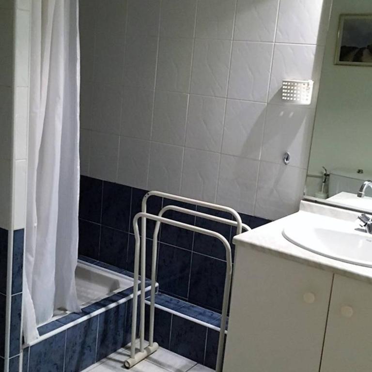 Charmant F2 à Amélie-les-Bains avec Terrasse et Parking - 2 Couchages - Apartment mit 1 Schlafzimmer - 3