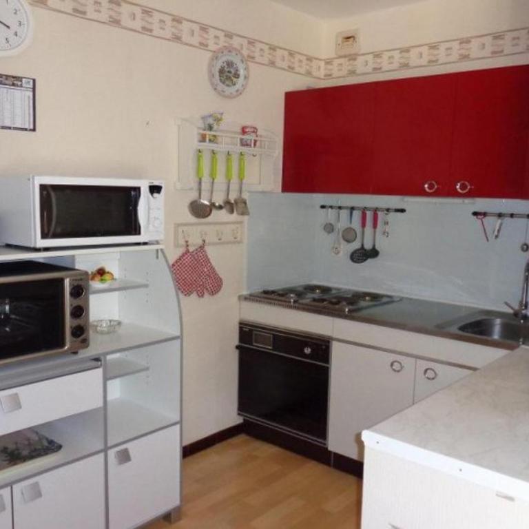 Studio cosy avec balcon et parking - Proche cures et centre ville, Wifi, animaux acceptés - Estudio - 3