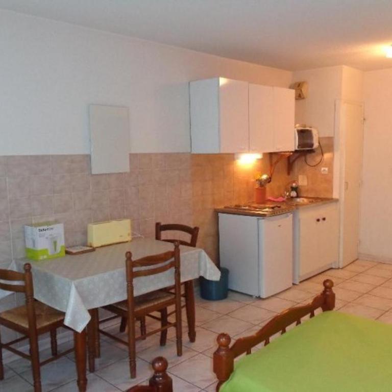 Studio cosy avec parking à 50m des Thermes, 2 couchages - Amélie-les-Bains - FR-1-703-55 - Studio - 1