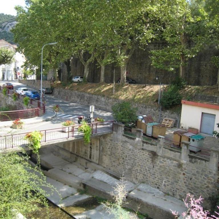 Charmant F2 avec balcon et parking, proche cure et centre-ville – Amélie-les-Bains - Appartement 1 Chambre - 9