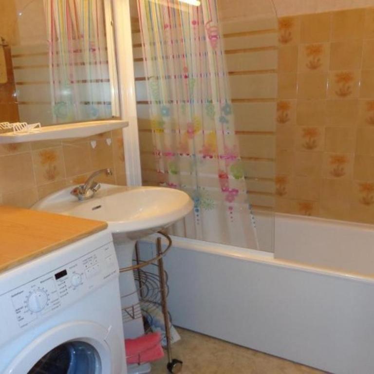 Studio confortable avec balcon, proche des Thermes et centre-ville, idéal pour 2 personnes avec WiFi - Studio - 5