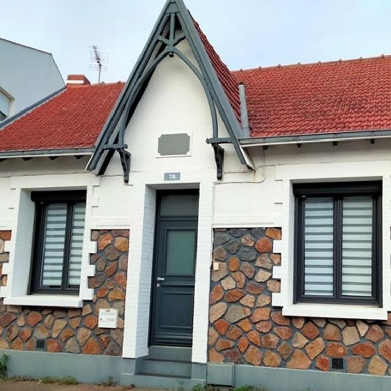 Maison rénovée avec goût, proche plage et marché, 6 couchages, terrasse, Wi-Fi, non fumeur - FR-1-331-220 - Ferienhaus - 1