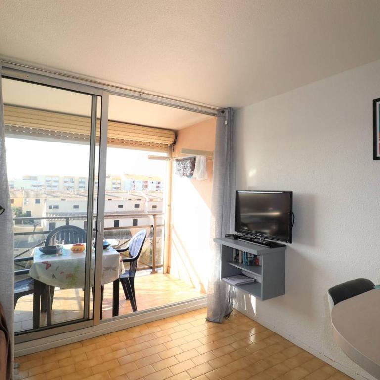 Studio Cabine avec Clim, Piscine, Ascenseur et Parking, Proche Plage et Commerces - FR-1-307-143 - Studio - 3