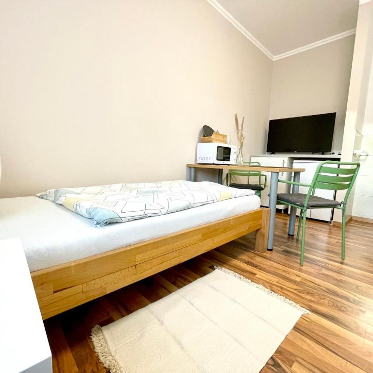 SmartRooms24 - Zweibettzimmer mit Gemeinschaftsbad - 7