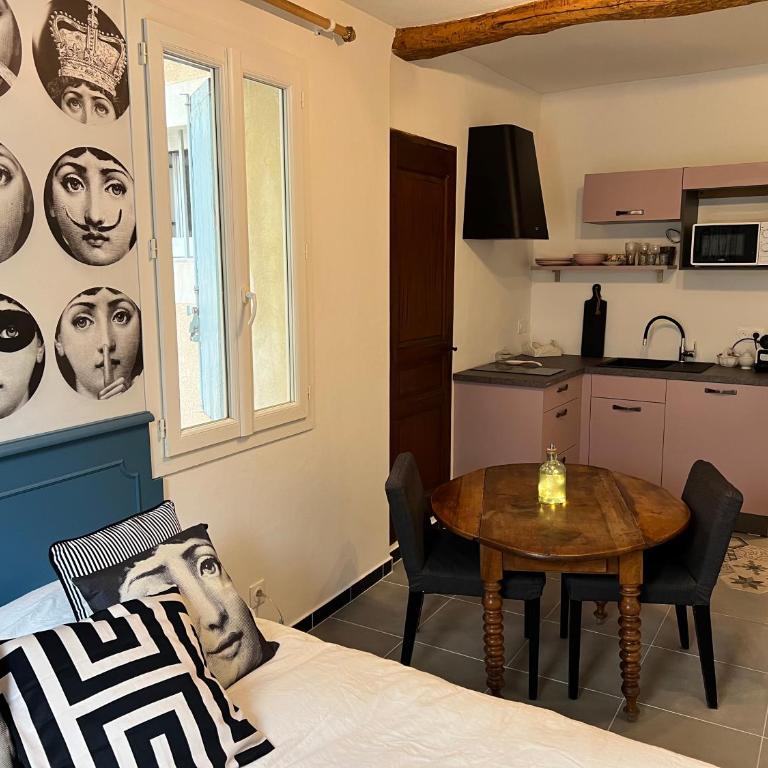 Le Bonheur -studio terrasse centre-ville - - Appartement 1 Chambre - 6
