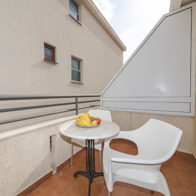 Apartmani Salus - Double or Twin Room with Balcony - 2