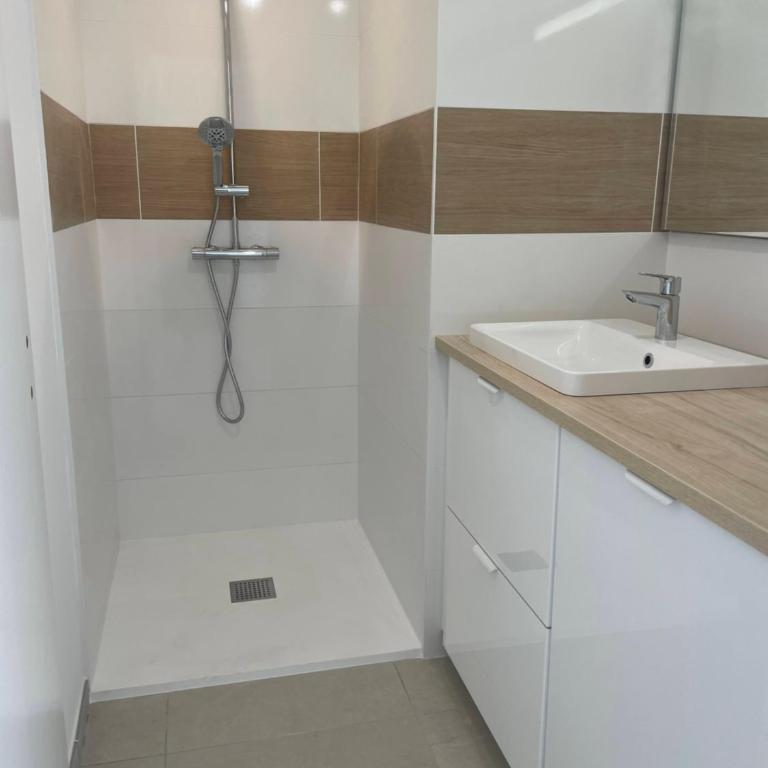 2 chambres et jardin à Bormes - Le Lavandou - Appartement 2 Chambres - 2