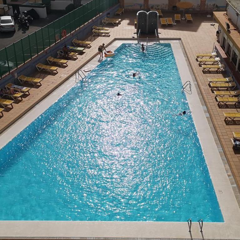 Top Studio in Las Arenas, 4 OG, seitlicher Meerblick, im Herzen von Playa del Ingles, Gran Canaria - Studio with Pool View - 9