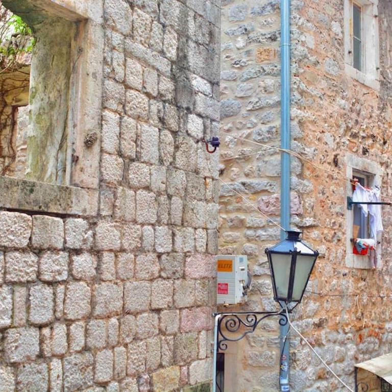 Apartment Amigo 2 Old Town Kotor - One-Bedroom Apartment - 11