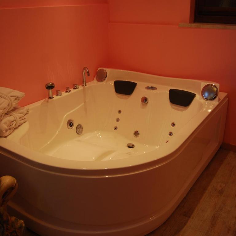 Garda Sol SPA Hotel & Appartamenti - Suite Deluxe con Vasca Idromassaggio - 10