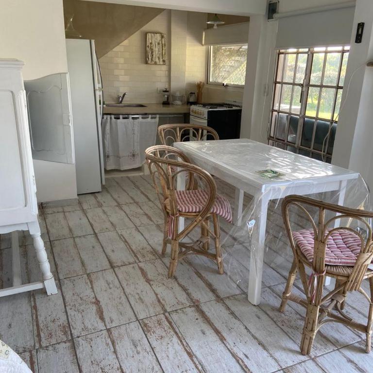 Las Rosas - One-Bedroom House - 10