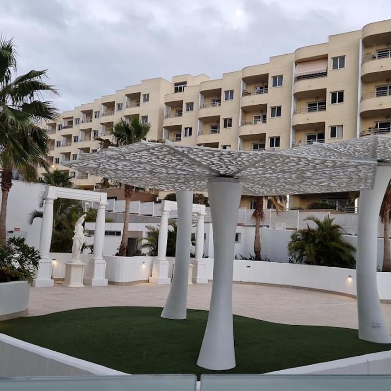 Ocean View Apartment - Three-Bedroom Apartment - 25