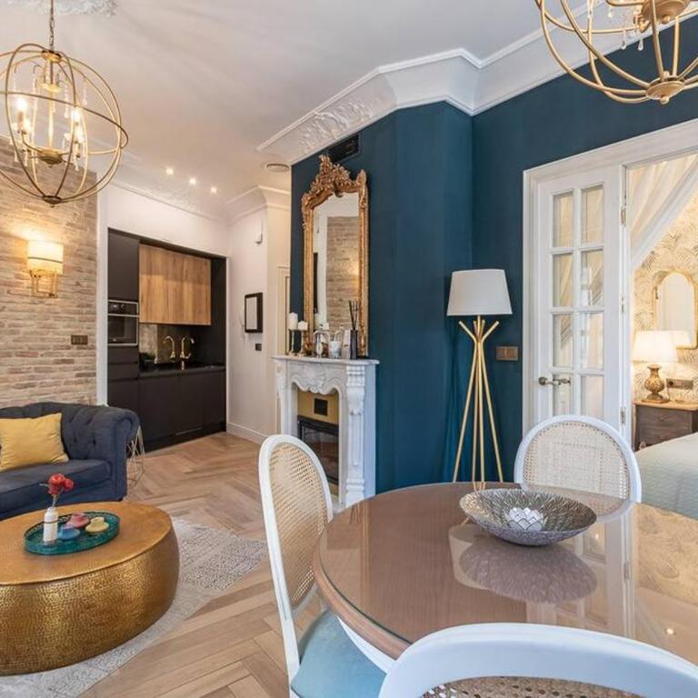 CH Elvira Luxury Apartment - One-Bedroom Apartment - 5