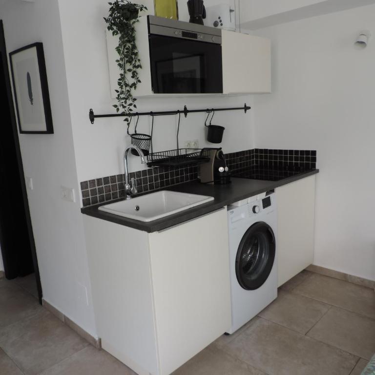 Begonia City Center Apartment 230 BY NAMASTE ELITE - Apartamento de 1 dormitorio - 3