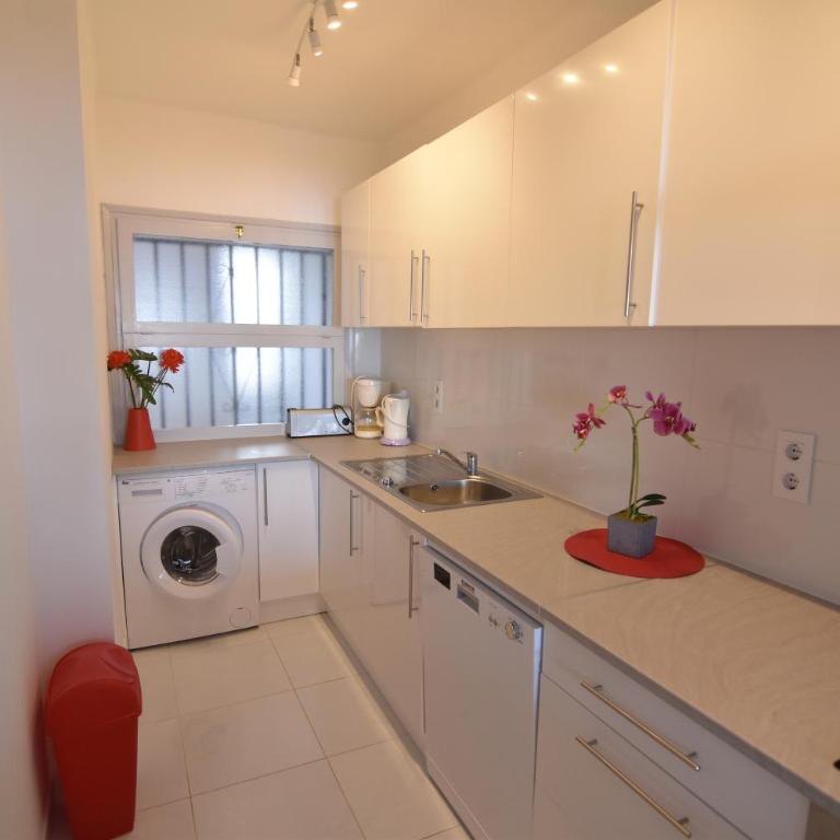 RNET - Europa 21 - Vista Mar - Two-Bedroom Apartment - 11