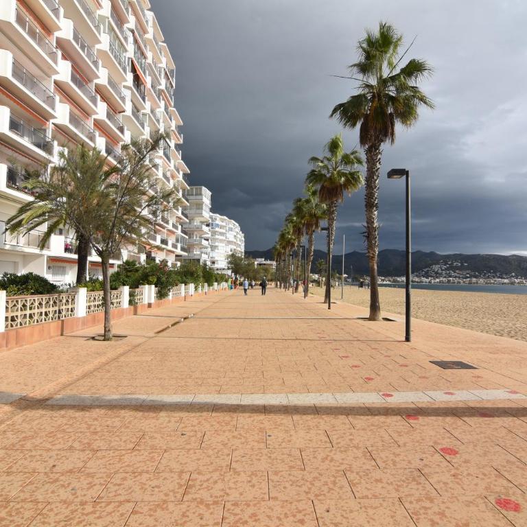 RNET - Europa 21 - Vista Mar - Two-Bedroom Apartment - 21