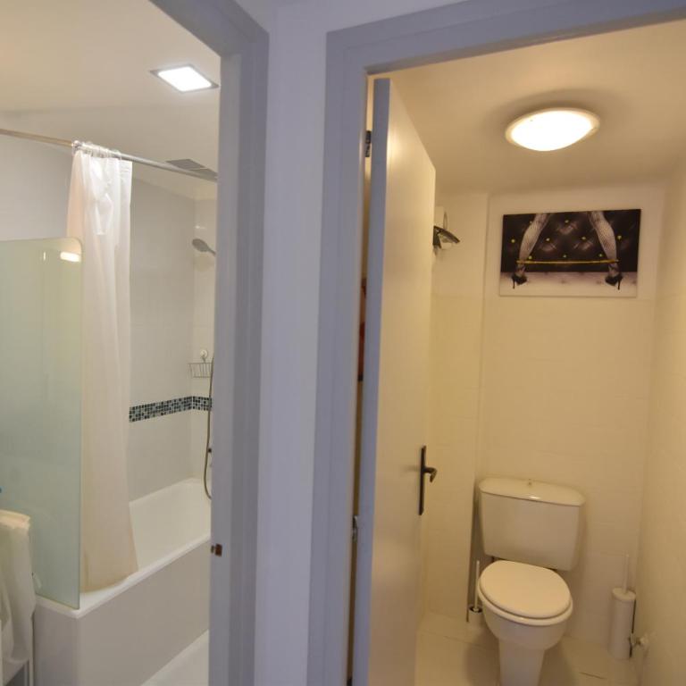 RNET - Europa 21 - Vista Mar - Two-Bedroom Apartment - 17