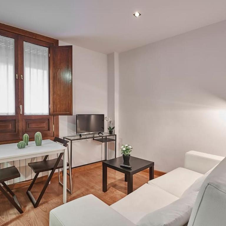 Deluxe Apartment Granada - One-Bedroom Apartment - 2